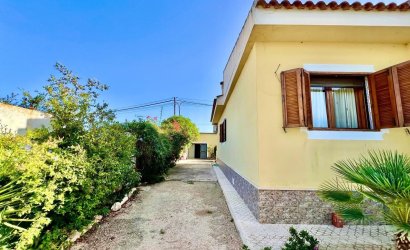Herverkoop - Villa -
Daya Vieja - Costa Blanca Sur