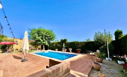 Herverkoop - Villa -
Daya Vieja - Costa Blanca Sur