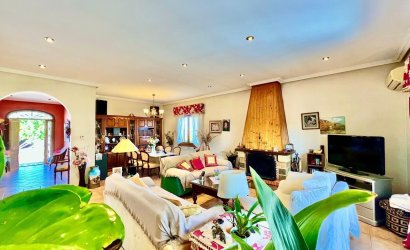 Herverkoop - Villa -
Daya Vieja - Costa Blanca Sur