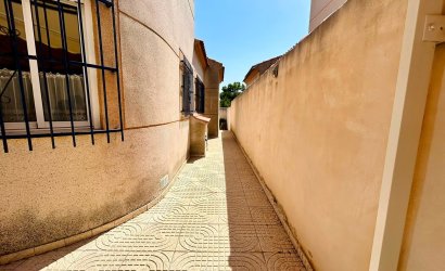 Herverkoop - Villa -
Torrevieja - Costa Blanca