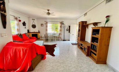 Herverkoop - Villa -
Torrevieja - Costa Blanca