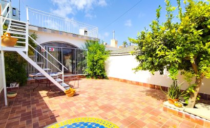 Herverkoop - Town House -
Playa Flamenca - Costa Blanca