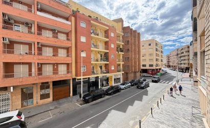 Herverkoop - Apartment -
Torrevieja - Playa del Cura