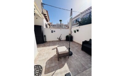 Herverkoop - Town House -
Villamartin - Orihuela Costa