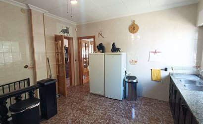 Herverkoop - Villa -
Crevillent - Inland