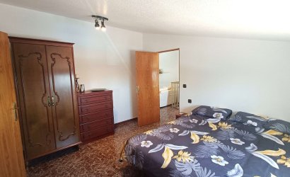 Herverkoop - Villa -
Crevillent - Inland