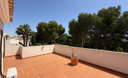 Herverkoop - Villa -
Orihuela - Inland