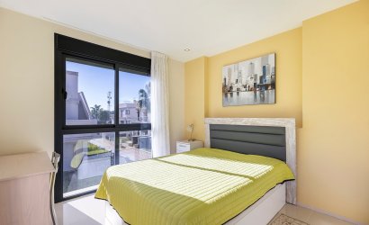 Reventa - Villa -
Orihuela Costa - Costa Blanca