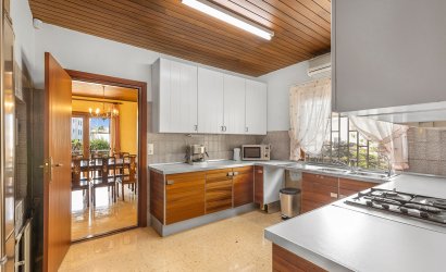 Resale - Villa -
Orihuela Costa - Costa Blanca