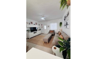Herverkoop - Town House -
Villamartin - Costa Blanca