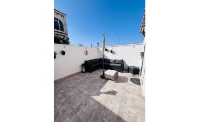 Herverkoop - Town House -
Villamartin - Costa Blanca