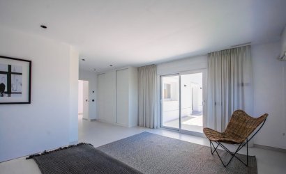 Herverkoop - Villa -
La Mairena - Inland