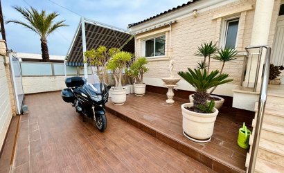 Herverkoop - Villa -
Torrevieja - Costa Blanca