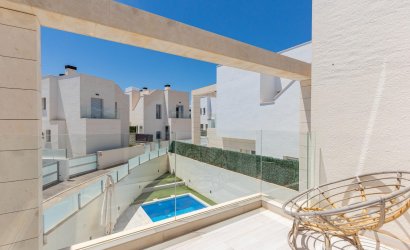 Herverkoop - Villa -
Orihuela Costa - Lomas de Cabo Roig
