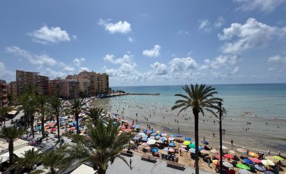 Revente - Apartment -
Torrevieja - Playa del Cura