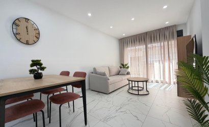 Herverkoop - Apartment -
Torrevieja - Estacion De Autobuses