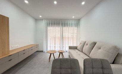 Herverkoop - Apartment -
Torrevieja - Estacion De Autobuses