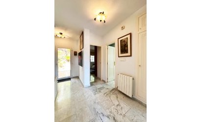 Resale - Villa -
Orihuela Costa - Costa Blanca