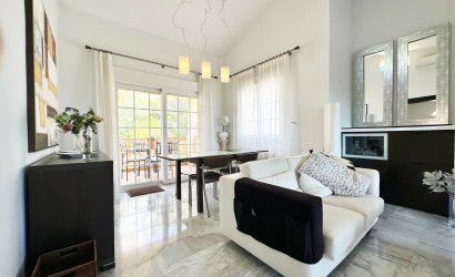 Resale - Villa -
Orihuela Costa - Costa Blanca