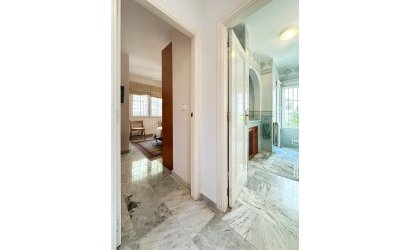 Resale - Villa -
Orihuela Costa - Costa Blanca
