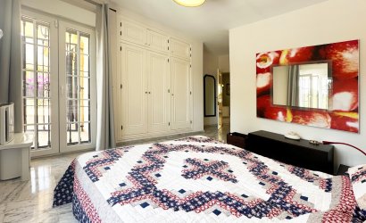 Resale - Villa -
Orihuela Costa - Costa Blanca