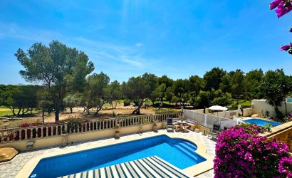 Resale - Villa -
Orihuela Costa - Costa Blanca