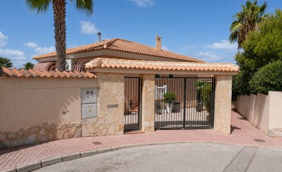 Herverkoop - Villa -
Rojales - Inland