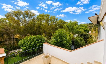 Herverkoop - Villa -
El Rosario - Inland