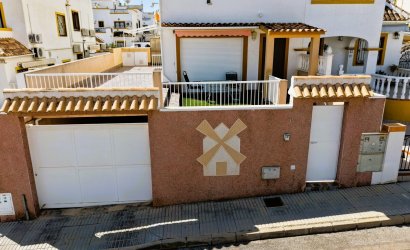 Herverkoop - Semi Detached -
Torrevieja - Costa Blanca