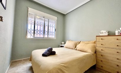Herverkoop - Town House -
La Zenia - Costa Blanca
