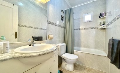 Herverkoop - Town House -
La Zenia - Costa Blanca