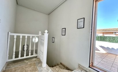 Herverkoop - Town House -
La Zenia - Costa Blanca