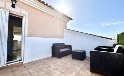 Herverkoop - Town House -
La Zenia - Costa Blanca