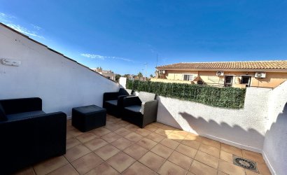 Herverkoop - Town House -
La Zenia - Costa Blanca