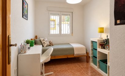 Herverkoop - Villa -
Vistabella Golf Entre Naranjos - Inland