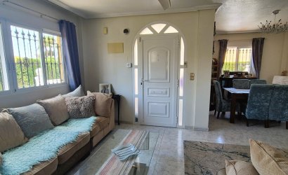 Herverkoop - Villa -
Villamartin - Costa Blanca