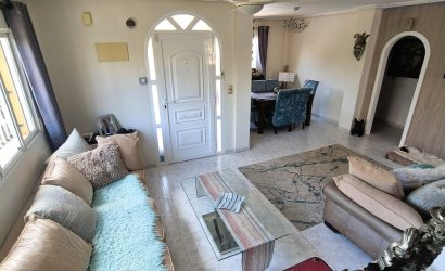 Herverkoop - Villa -
Villamartin - Costa Blanca