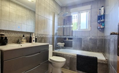 Herverkoop - Villa -
Villamartin - Costa Blanca