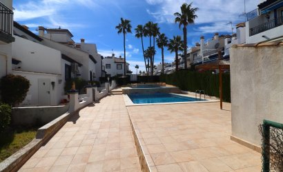 Herverkoop - Herenhuis -
Orihuela Costa - Villamartín