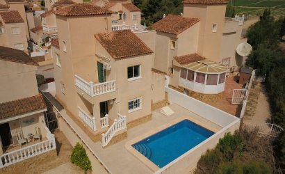 Herverkoop - Villa -
San Miguel de Salinas - Lake View Mansions