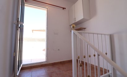 Herverkoop - Villa -
San Miguel de Salinas - Lake View Mansions