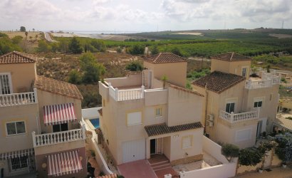 Herverkoop - Villa -
San Miguel de Salinas - Lake View Mansions