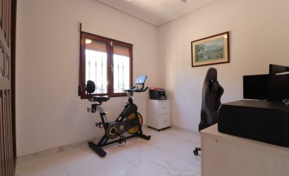 Herverkoop - Villa -
Formentera del Segura - Fincas de La Vega