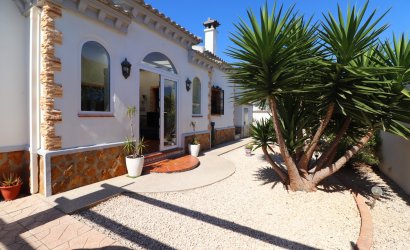 Herverkoop - Villa -
Formentera del Segura - Fincas de La Vega