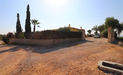 Herverkoop - Country House -
Albatera - Albatera - Country