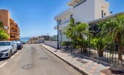 Herverkoop - Town House -
Fuengirola - Costa del Sol