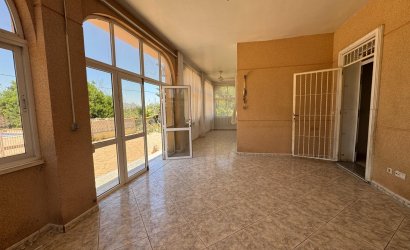 Herverkoop - Finca -
Dolores - Comunidad Valenciana
