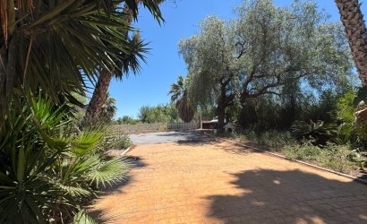 Herverkoop - Finca -
Dolores - Comunidad Valenciana
