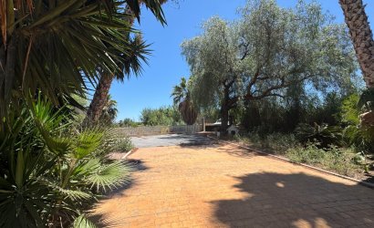Herverkoop - Finca -
Dolores - Comunidad Valenciana
