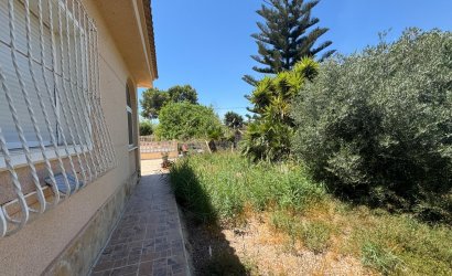 Herverkoop - Finca -
Dolores - Comunidad Valenciana